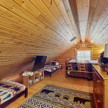 Pine Cone Cabin Гатлинбург Экстерьер фото